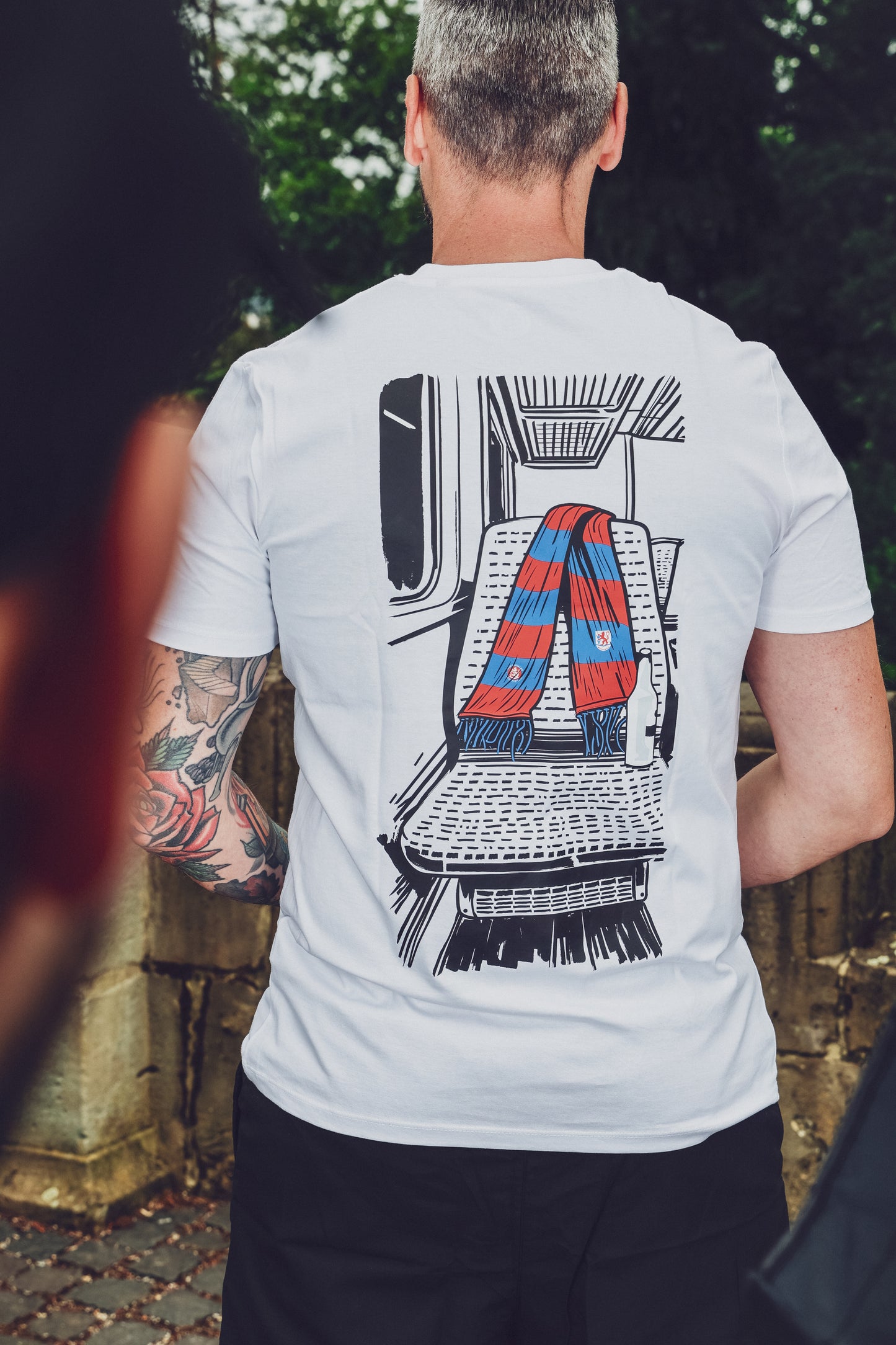 T-Shirt "Bis an's Ende der Welt"