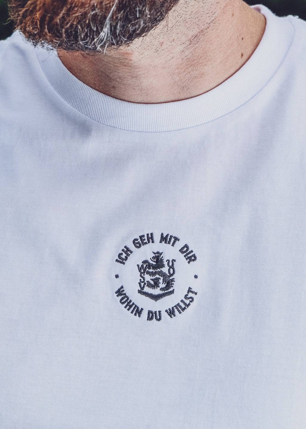 T-Shirt "Bis an's Ende der Welt"