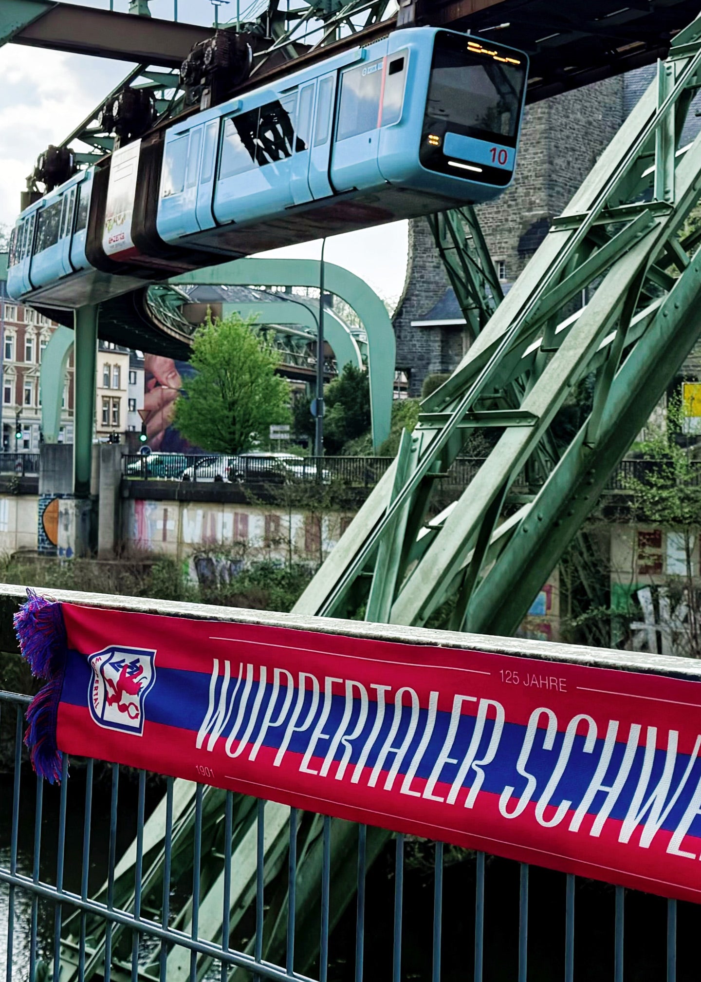 Seidenschal "Wuppertaler Schwebebahn"